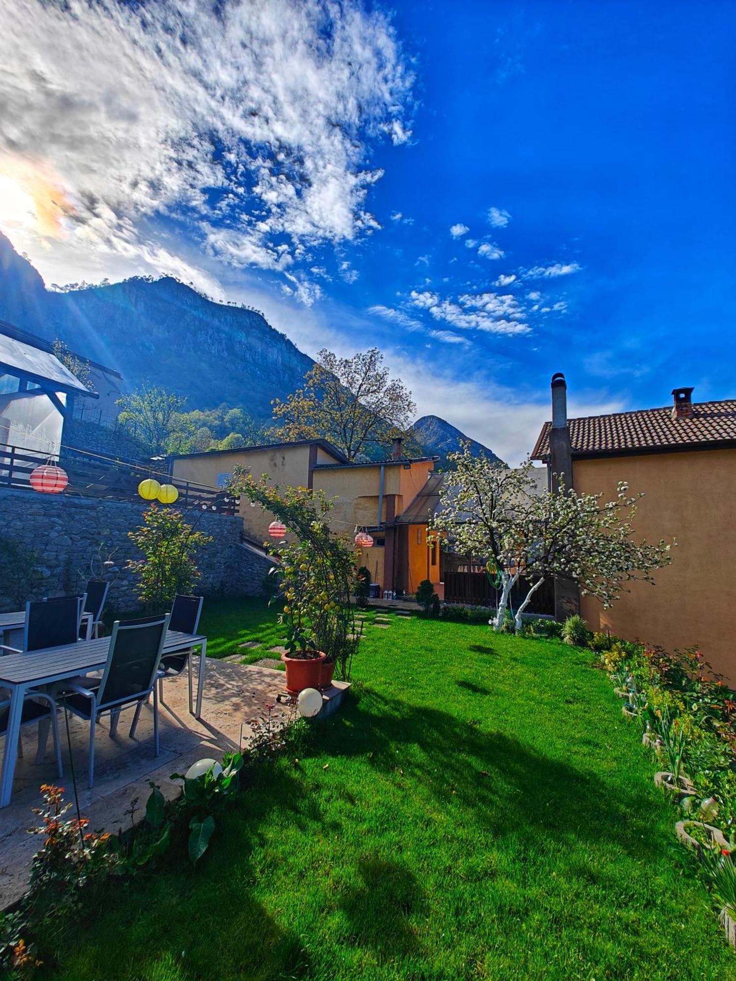 Casa Miclau Appartement Băile Herculane Buitenkant foto