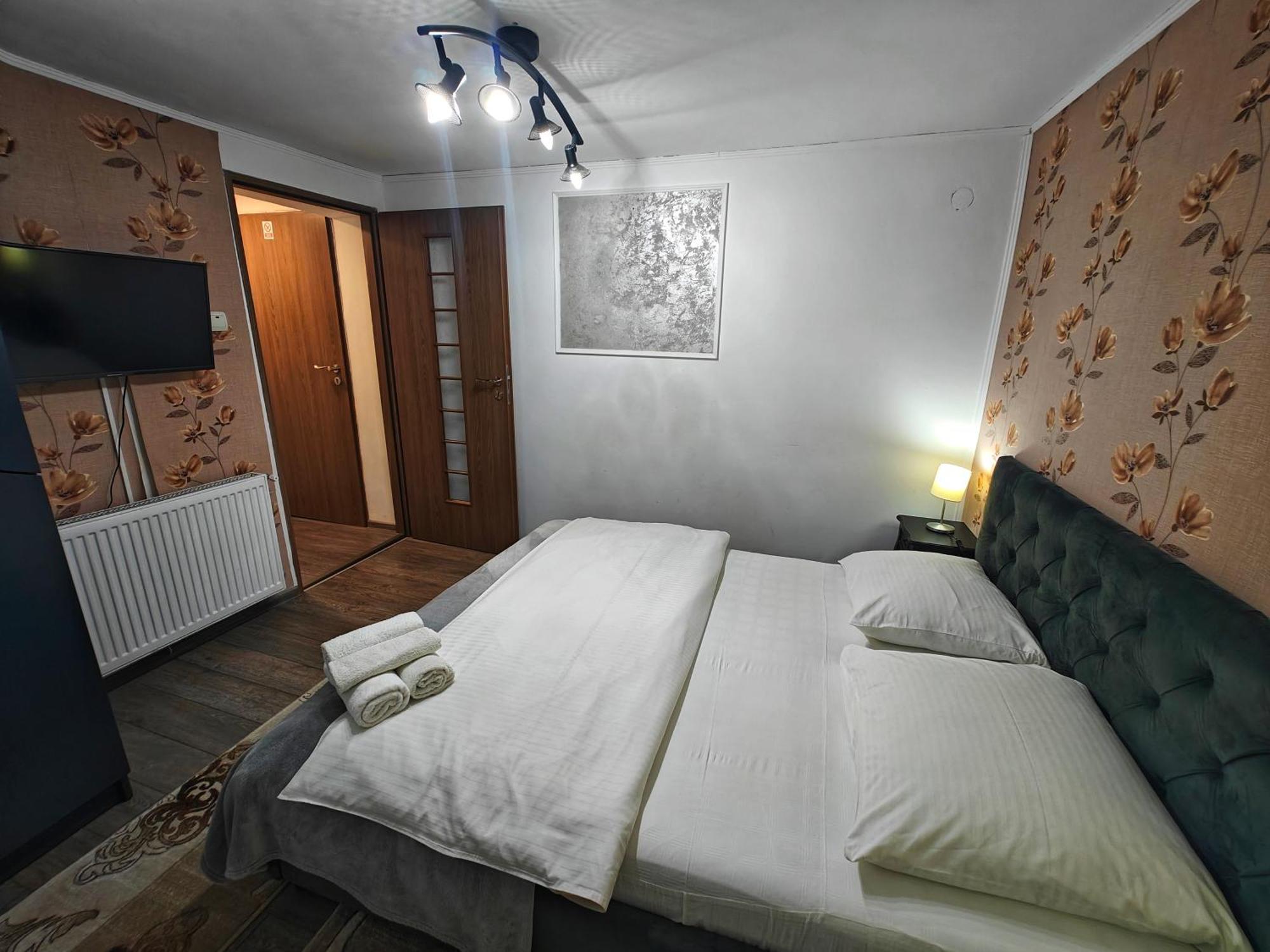 Casa Miclau Appartement Băile Herculane Buitenkant foto